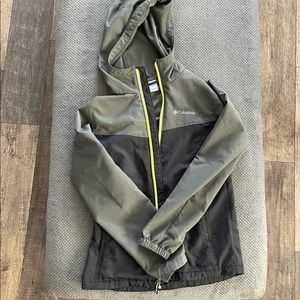 Boys Lightweight Columbia Jacket.